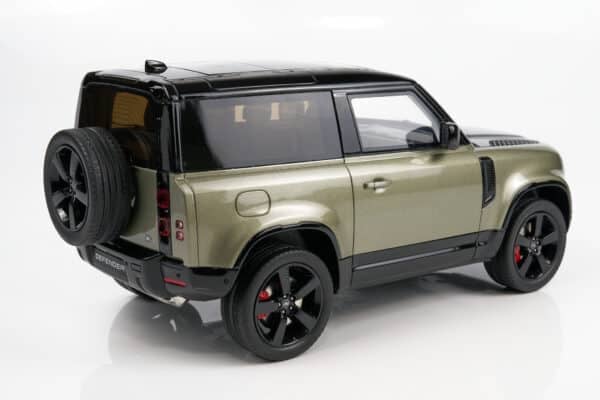 gt spirit land rover defender 90 green resin model 2