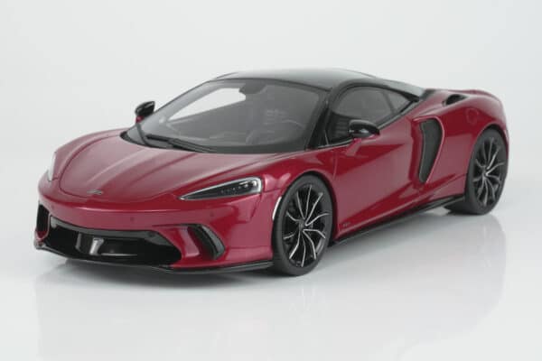 GT Spirit 1:18 McLaren GTS Red 2023 (GT971) Limited Edition Resin Model 14 GT Spirit 1:18 McLaren GTS Red 2023 (GT971) resin model – front three-quarter