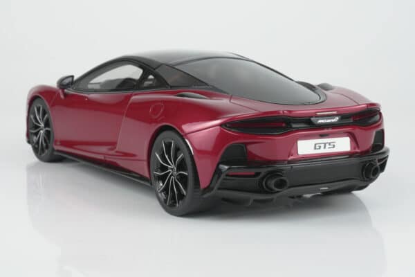 GT Spirit 1:18 McLaren GTS Red 2023 (GT971) Limited Edition Resin Model 16 GT Spirit 1:18 McLaren GTS Red 2023 (GT971) resin model – rear three-quarter