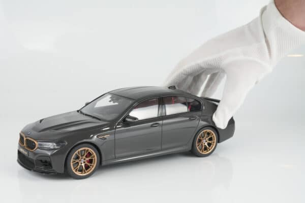 GT Spirit 1:18 BMW M5 CS Grey 2021 (GT993) Limited Edition Resin Model 14 GT Spirit 1:18 BMW M5 CS Grey 2021 (GT993) resin model – held in white-gloved hand for scale