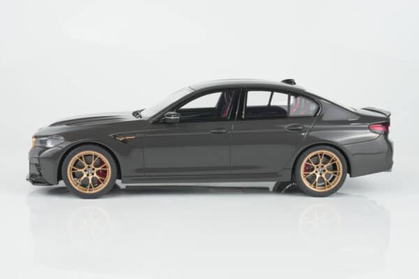 GT Spirit 1:18 BMW M5 CS Grey 2021 (GT993) Limited Edition Resin Model 16 GT Spirit 1:18 BMW M5 CS Grey 2021 (GT993) resin model – side profile