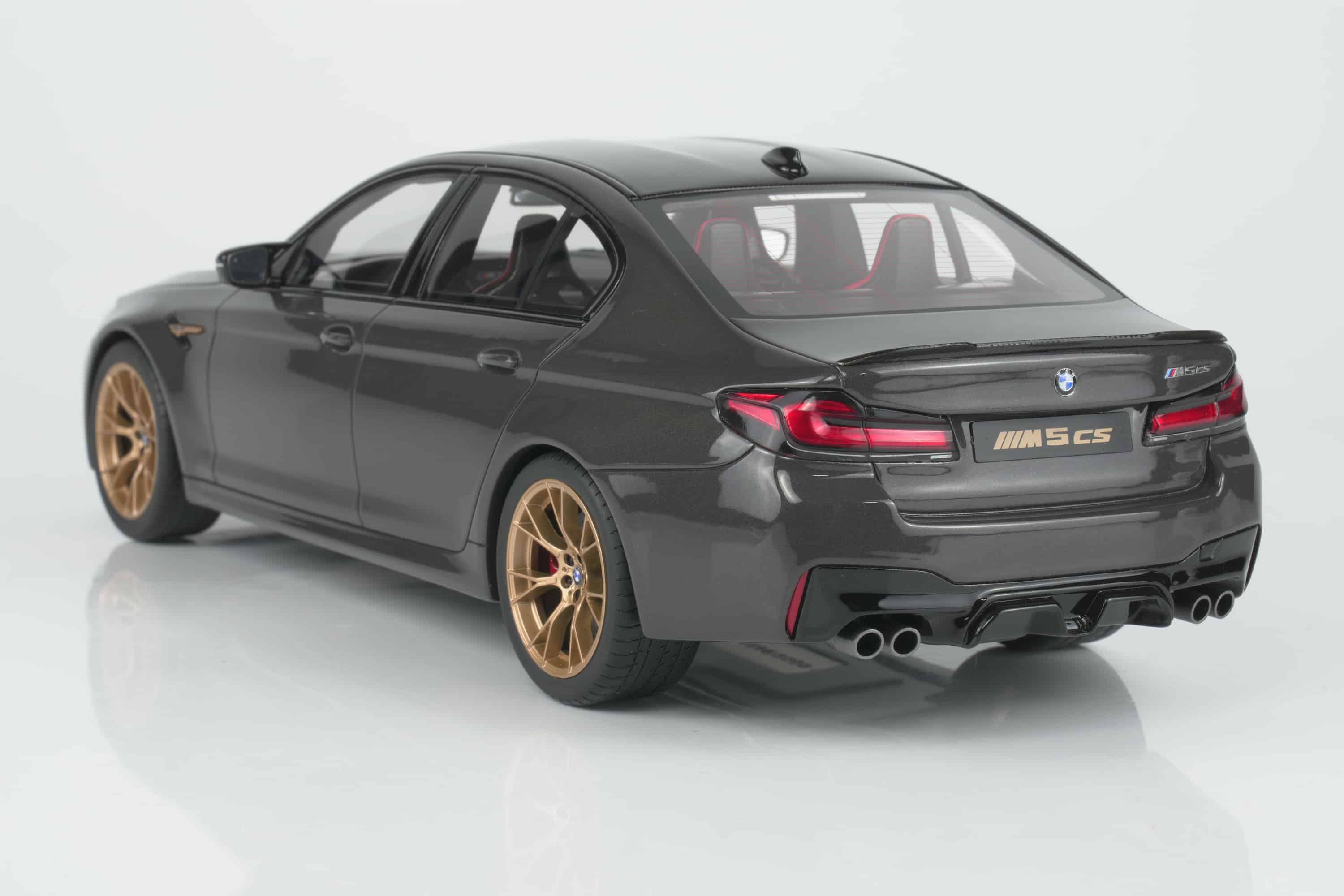 GT Spirit 1:18 BMW M5 CS Grey 2021 (GT993) Limited Edition Resin Model 6 GT Spirit 1:18 BMW M5 CS Grey 2021 (GT993) resin model – rear three-quarter