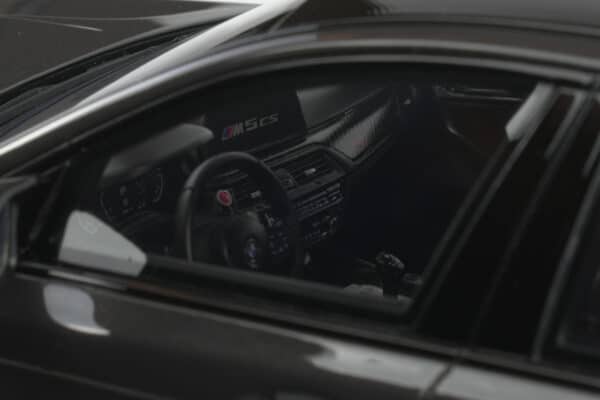 GT Spirit 1:18 BMW M5 CS Grey 2021 (GT993) Limited Edition Resin Model 21 GT Spirit 1:18 BMW M5 CS Grey 2021 (GT993) resin model – interior through side window