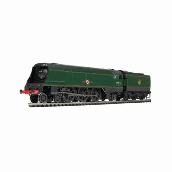 hornby - dublo: br, merchant navy class, 4-6-2, 35026 'lamport & holt' (r30112) oo gauge
