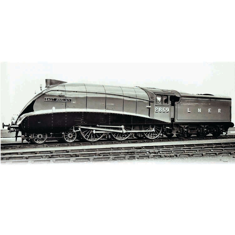 Hornby - LNER, Class B17/5 4-6-0, 2859 'East Anglian' (R30136) OO Gauge ...