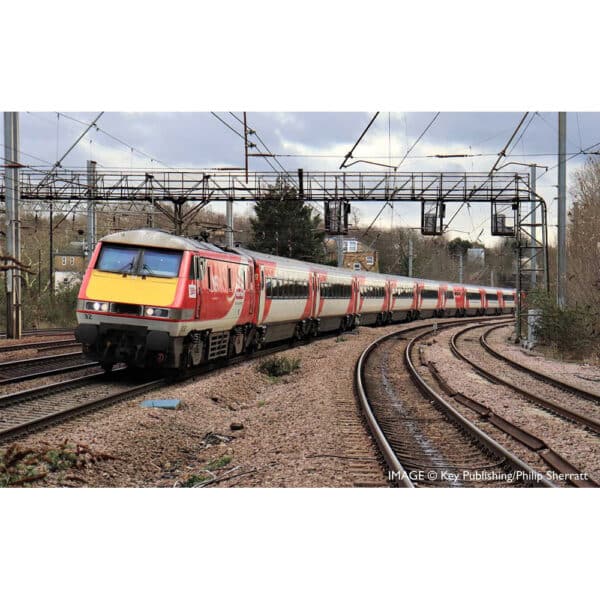 hornby - lner, mk4 open first, coach m, 11412 (r40150) oo gauge