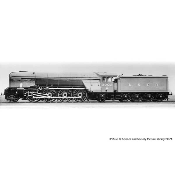 hornby - lner, p2 class, 2-8-2, 2002 'earl marischal' (r3984) oo gauge