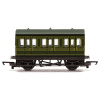 hornby - railroad sr, four-wheel coach (r4672) oo gauge