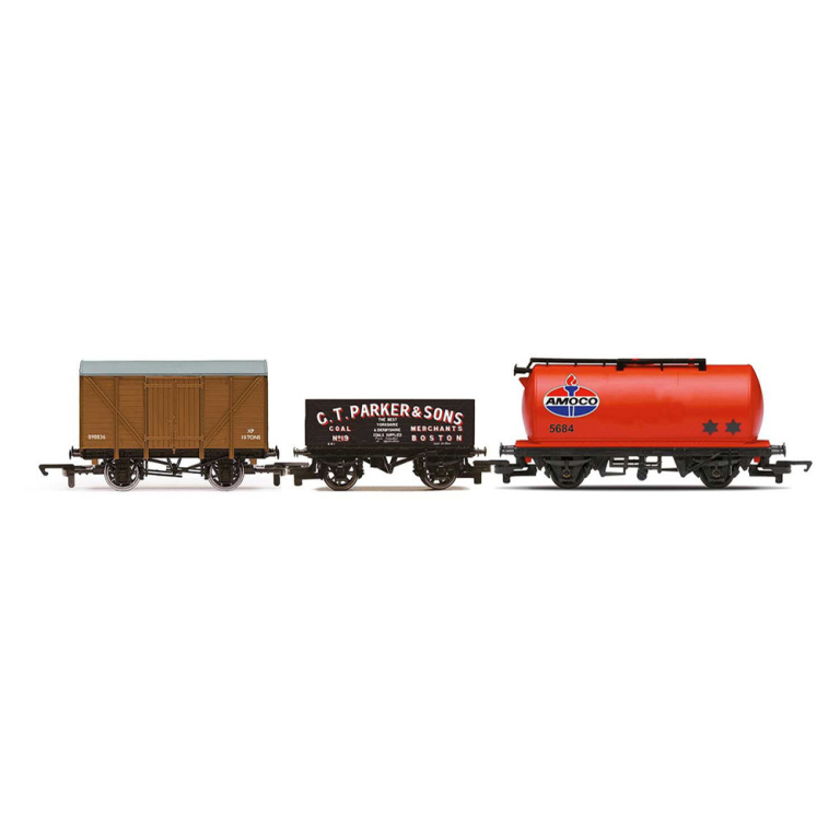 hornby - railroad triple wagon pack, mixed wagons with box van (r60048) oo gauge
