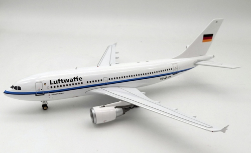 IF310GAF0820 - 1/200 GERMAN AIR FORCE AIRBUS A310 10 21 WITH STAND