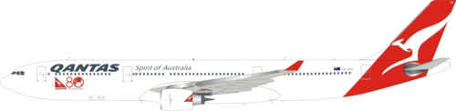 IF333QF0522 - 1/200 QANTAS AIRBUS A330-300 VH-QPA WITH STAND
