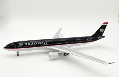 IF333US0719 - 1/200 US AIRWAYS AIRBUS A330-323 N678US WITH STAND
