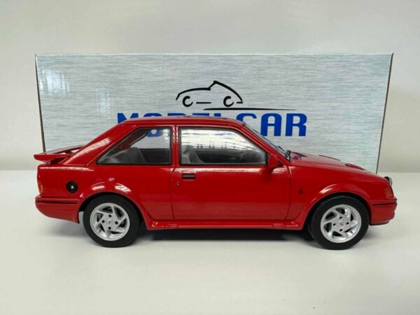 mcg - 1:18 ford escort rs turbo mk.4 s2 red (1990)