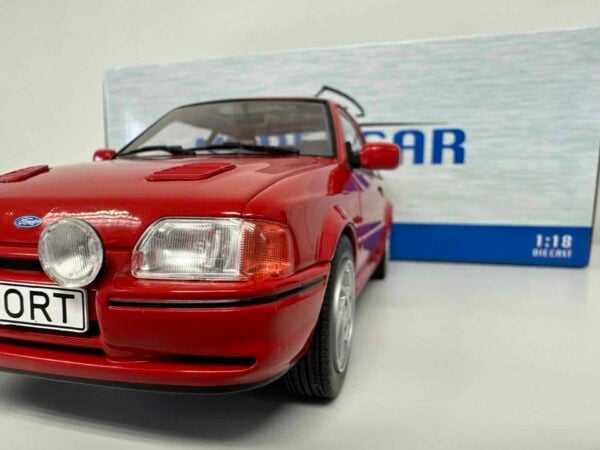mcg - 1:18 ford escort rs turbo mk.4 s2 red (1990)