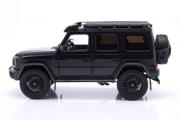 iScale - 1:18 Mercedes-AMG G63 4x4 2022 Magnetite Black - Limited Edition Diecast Model 11 iScale - 1:18 Mercedes-AMG G63 4x4 2022 Magnetite Black - Limited Edition Diecast Model