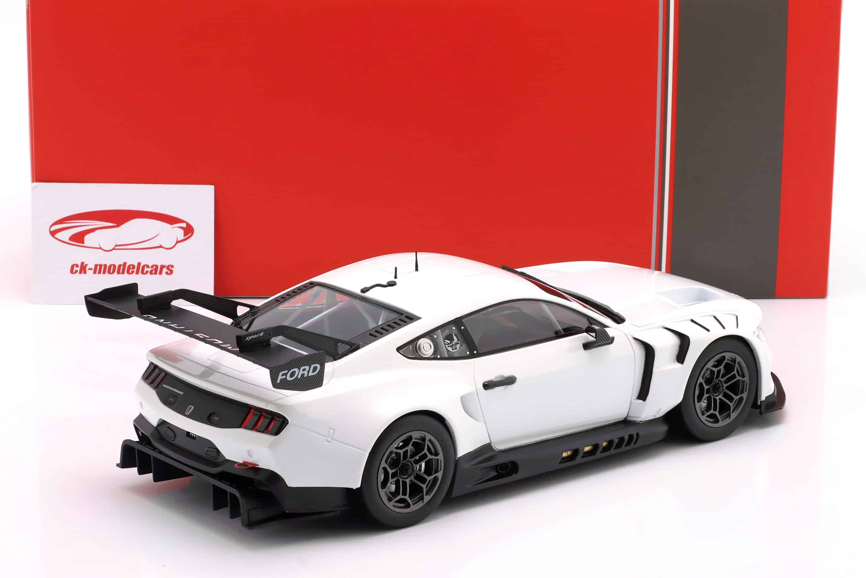 Ixo 1:18 Ford Mustang GT3 Racing Spec Plain Body Version White 2024 (LEGTMUS-LM24WHT) Diecast Model 2 Ixo 1:18 Ford Mustang GT3 Racing Spec Plain Body Version White 2024 (LEGTMUS-LM24WHT) Diecast Model