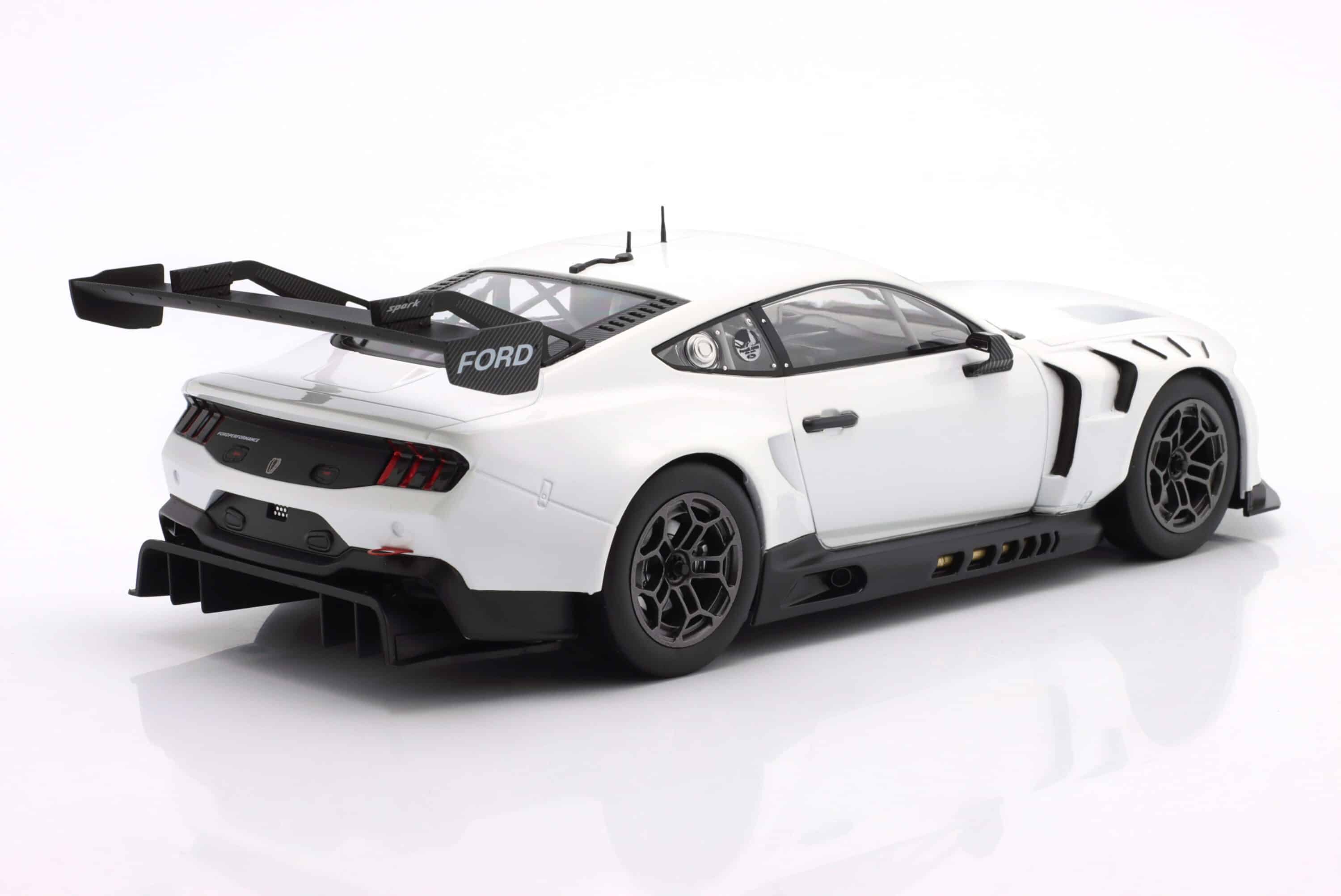 Ixo 1:18 Ford Mustang GT3 Racing Spec Plain Body Version White 2024 (LEGTMUS-LM24WHT) Diecast Model 4 Ixo 1:18 Ford Mustang GT3 Racing Spec Plain Body Version White 2024 (LEGTMUS-LM24WHT) Diecast Model