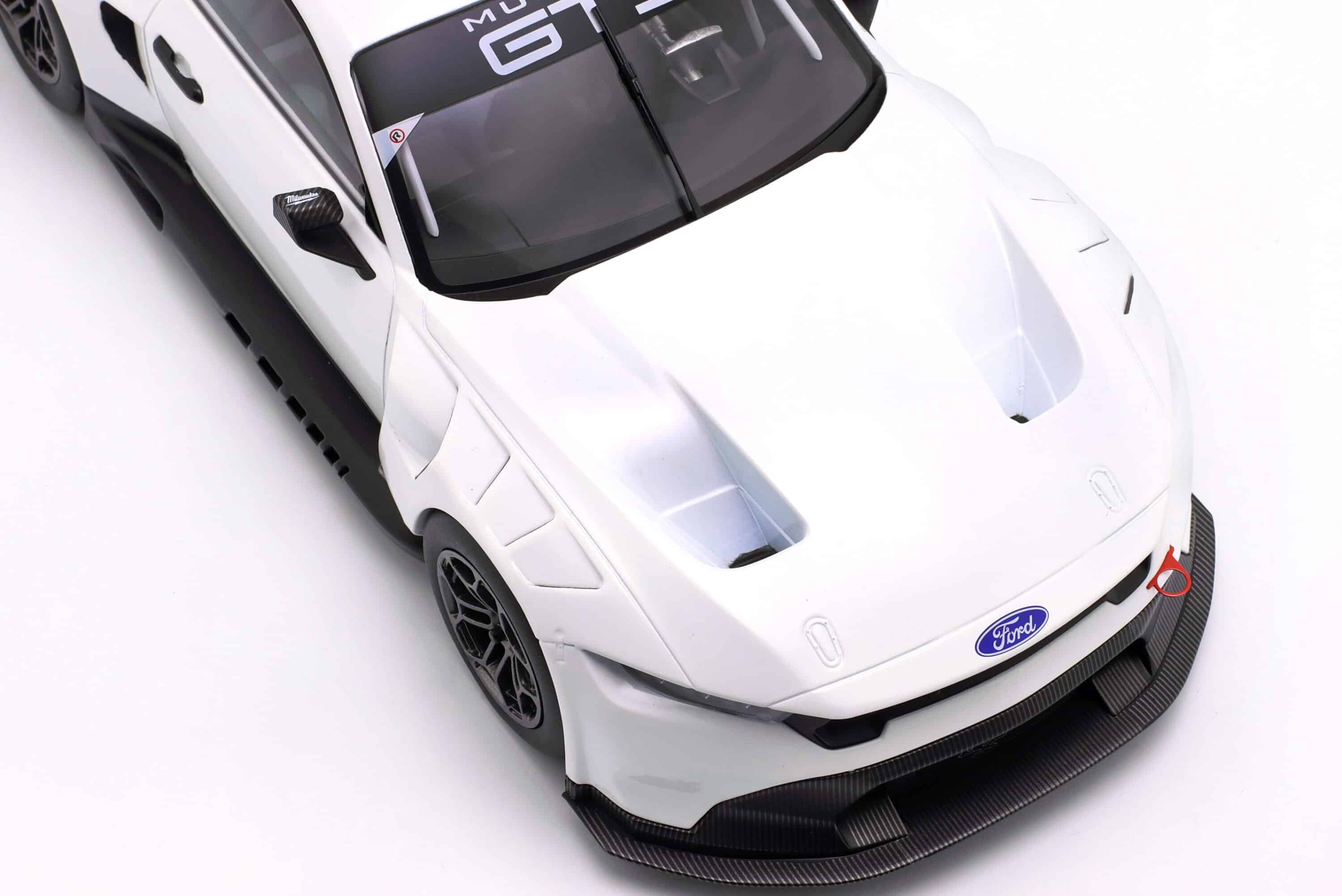 Ixo 1:18 Ford Mustang GT3 Racing Spec Plain Body Version White 2024 (LEGTMUS-LM24WHT) Diecast Model 6 Ixo 1:18 Ford Mustang GT3 Racing Spec Plain Body Version White 2024 (LEGTMUS-LM24WHT) Diecast Model