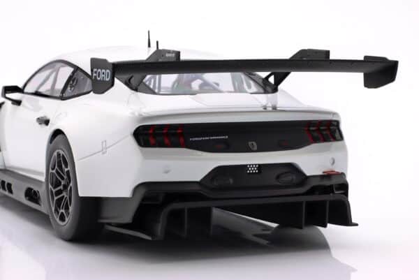 Ixo 1:18 Ford Mustang GT3 Racing Spec Plain Body Version White 2024 (LEGTMUS-LM24WHT) Diecast Model 15 Ixo 1:18 Ford Mustang GT3 Racing Spec Plain Body Version White 2024 (LEGTMUS-LM24WHT) Diecast Model