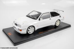 Ixo - 1:18 Ford Sierra RS Cosworth White (1988) - Diecast Model
