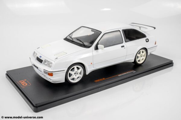 Ixo - 1:18 Ford Sierra RS Cosworth White (1988) - Diecast Model 14 Ixo - 1:18 Ford Sierra RS Cosworth White (1988) - Diecast Model