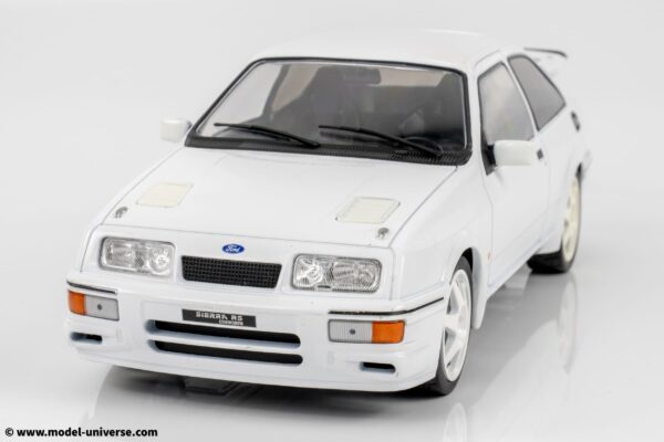 Ixo - 1:18 Ford Sierra RS Cosworth White (1988) - Diecast Model 19 Ixo - 1:18 Ford Sierra RS Cosworth White (1988) - Diecast Model