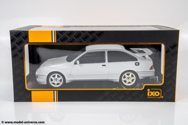 Ixo - 1:18 Ford Sierra RS Cosworth White (1988) - Diecast Model 16 Ixo - 1:18 Ford Sierra RS Cosworth White (1988) - Diecast Model