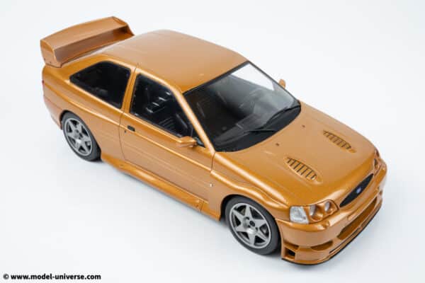 Ixo - 1:18 Ford Escort WRC 1998 Gold Metallic - Diecast Model