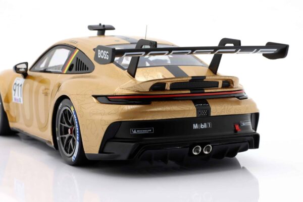 Ixo - 1:18 Porsche 911 GT3 Cup No.911 Timo Glock Porsche Supercup Hungary 2023 - Limited Edition Diecast Model 13 Ixo - 1:18 Porsche 911 GT3 Cup No.911 Timo Glock Porsche Supercup Hungary 2023 - Limited Edition Diecast Model