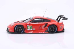 ixo_1_18_porsche_911_rsr_no91_24h_lemans_2020_brun 4