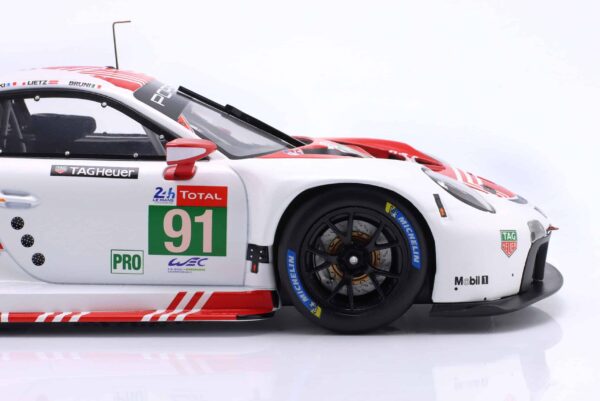 Ixo - 1:18 Porsche 911 RSR GT Team No.91 24h Le Mans 2020 Bruni, Lietz, Makowiecki - Diecast Model 12 Ixo - 1:18 Porsche 911 RSR GT Team No.91 24h Le Mans 2020 Bruni, Lietz, Makowiecki - Diecast Model