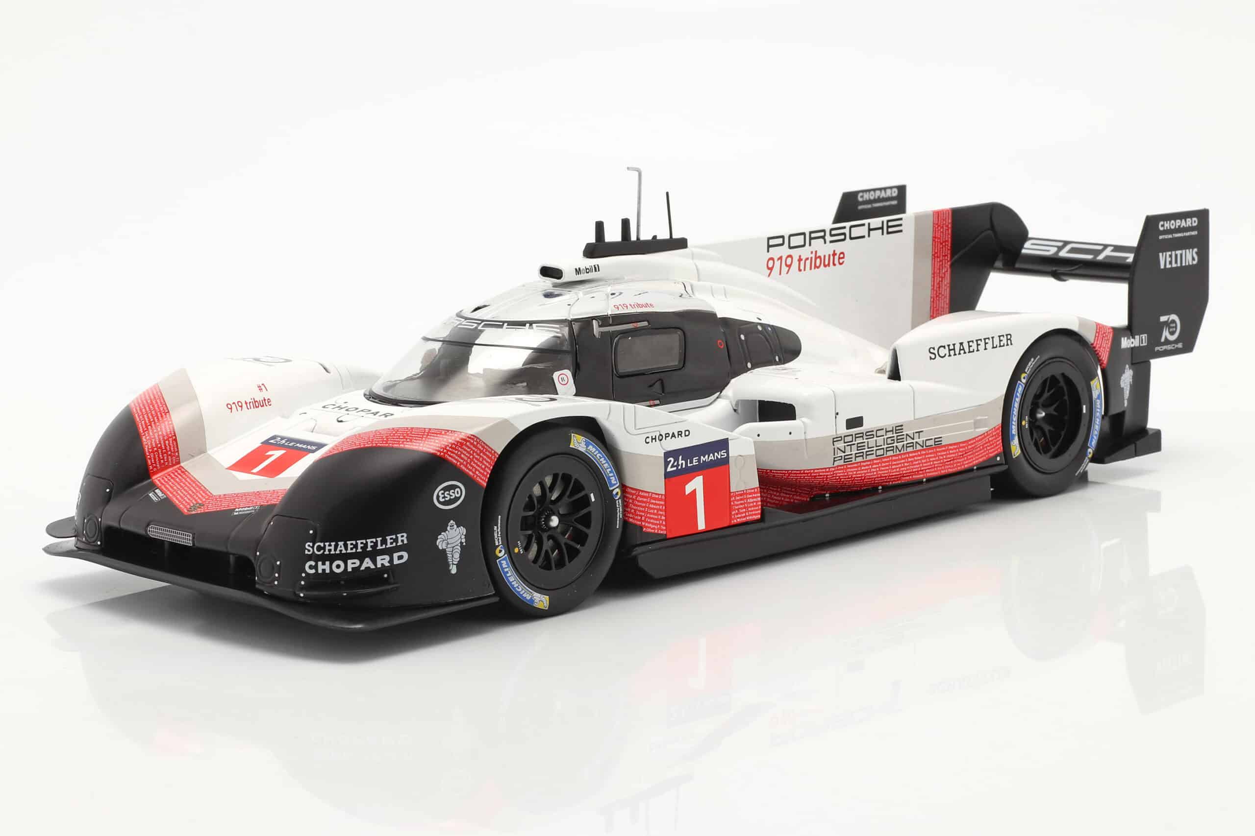 Porsche 919 Hybrid Evo No.1 Record Lap Nurburgring 2018 Timo Bernhard - 1:18 Scale Diecast Model by Ixo 2 Porsche 919 Hybrid Evo No.1 Record Lap Nurburgring 2018 Timo Bernhard - 1:18 Scale Diecast Model by Ixo