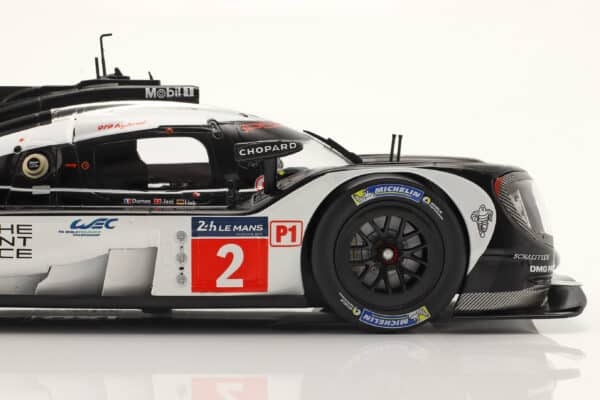 ixo_1_18_porsche_919_hybrid_no2_winner_24h_lemans_ 7