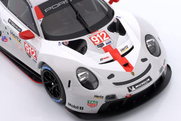 1:18 Porsche 911 RSR No.912 24h Daytona 2020 2nd GTLM Class - Diecast Model by Ixo - Image 5