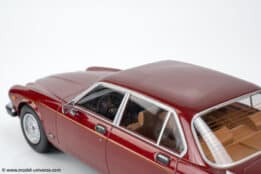 MCG - 1:18 Jaguar XJ6 Series III Dark Red Metallic 1979 - Diecast Model