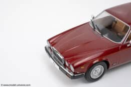 MCG - 1:18 Jaguar XJ6 Series III Dark Red Metallic 1979 - Diecast Model