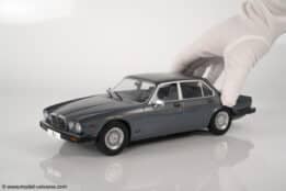 MCG - 1:18 Jaguar XJ6 Series III Dark Grey Metallic 1979 - Diecast Model