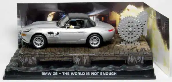 MAG DY004 JAMES BOND BMW Z8 THE WORLD IS NOT ENOUGH DIECAST MODEL