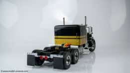 Road Kings - 1:18 Kenworth W900 Gold/Black from