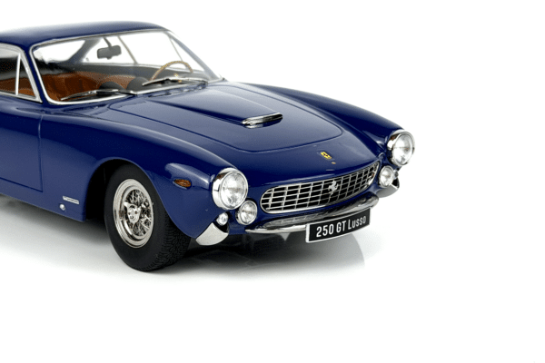 KK Scale 1:18 Ferrari 250 Berlinetta GT Lusso Blue 1962 (KKDC181024) Diecast Model 19 KK Scale 1:18 Ferrari 250 Berlinetta GT Lusso Blue 1962 (KKDC181024) Diecast Model