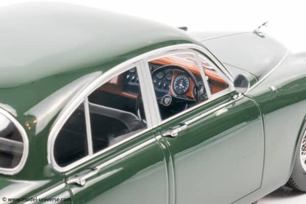 KK Scale - 1:18 Jaguar Mk.II 3.8 RHD 1959 Dark Green - Diecast Model