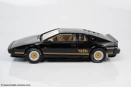 KK Scale - 1:18 Lotus Esprit Turbo 1981 Black / Gold - Diecast Model