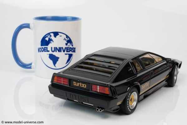 KK Scale - 1:18 Lotus Esprit Turbo 1981 Black / Gold - Diecast Model