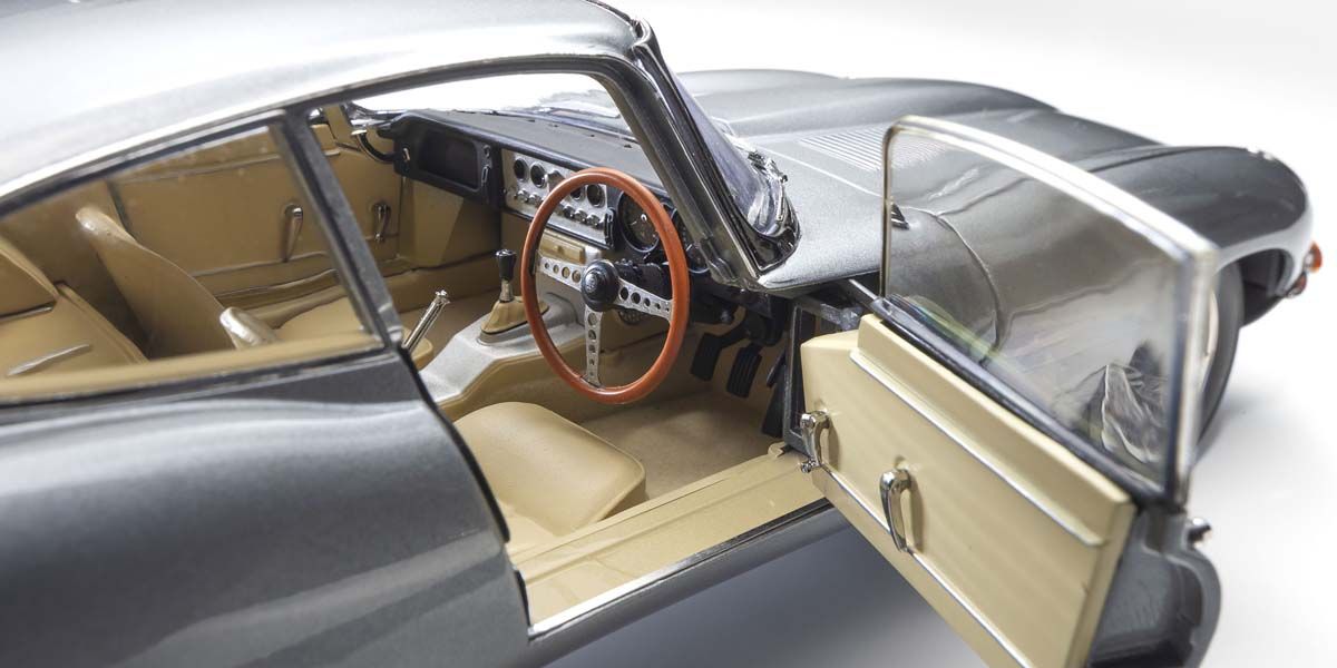 Kyosho 1:18 Jaguar E-Type 3.8L Coupe Series I 1961 Gun Metal (KS08954GM) Diecast Model 6 Kyosho 1:18 Jaguar E-Type 3.8L Coupe Series I 1961 Gun Metal (KS08954GM) Diecast Model - Image 6