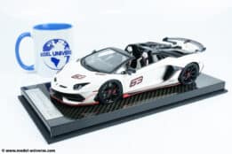 Runner - 1:18 Lamborghini Aventador Roadster SVJ No.63 White - Limited Edition Resin Model