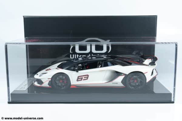 Runner - 1:18 Lamborghini Aventador Roadster SVJ No.63 White - Limited Edition Resin Model