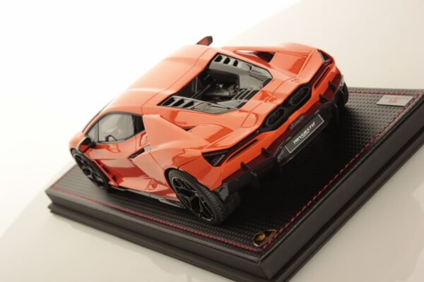 MR Collection 1:18 Lamborghini Revuelto Arancio Apodis Naranja