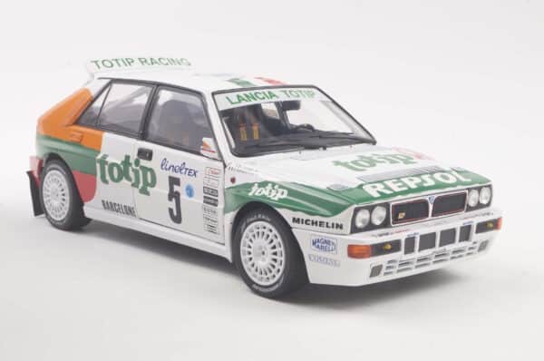 Lancia Delta HF Integrale White No.5 Monte Carlo Rally 1994 A.Aghini, S.Farnocchia - 1:18 Scale Diecast Model by Solido - Image 4