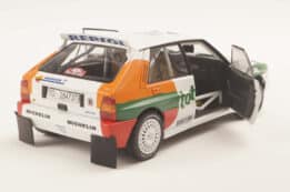 Lancia Delta HF Integrale White No.5 Monte Carlo Rally 1994 A.Aghini, S.Farnocchia - 1:18 Scale Diecast Model by Solido