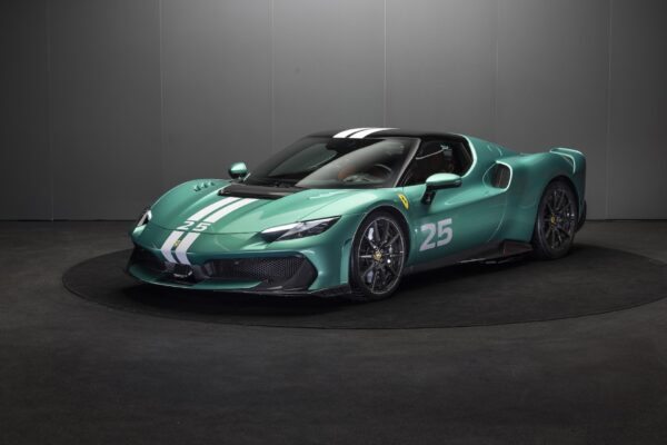 Looksmart 1:12 Ferrari 296 Speciale Verde Nurburgring with White Livery 2025 (LS1219A) Resin Model